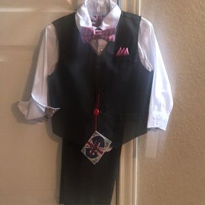 Toddler Boys 4 piece suit